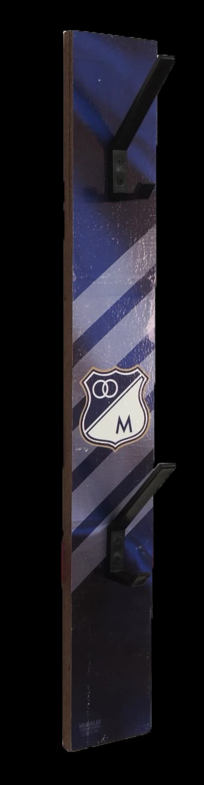Perchero Escudo Millonarios — vista 2